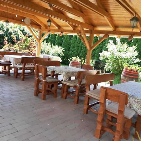 Nosztalgia Vendeghaz Hotel Zalaegerszeg Bagian luar foto