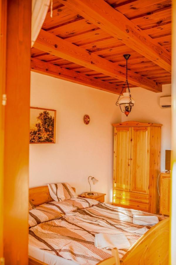 Nosztalgia Vendeghaz Hotel Zalaegerszeg Bagian luar foto