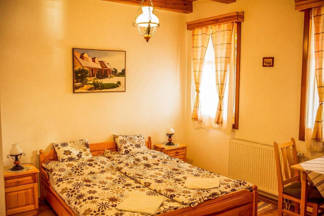 Nosztalgia Vendeghaz Hotel Zalaegerszeg Bagian luar foto