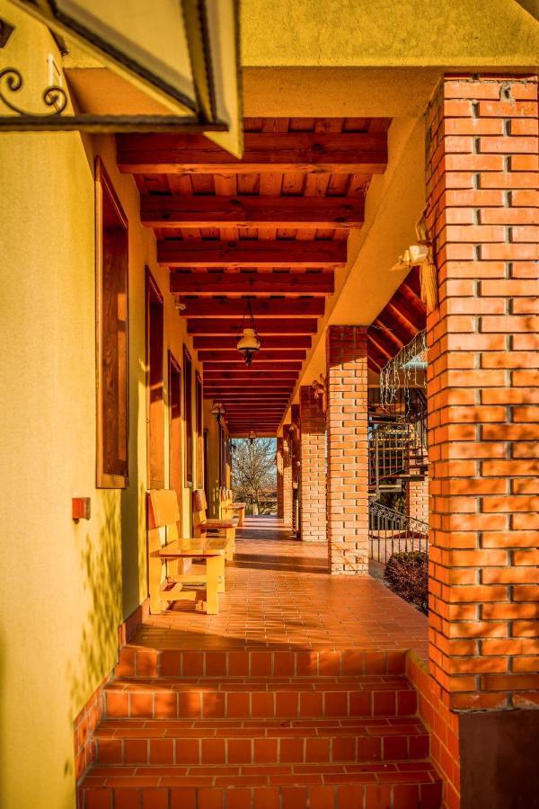 Nosztalgia Vendeghaz Hotel Zalaegerszeg Bagian luar foto