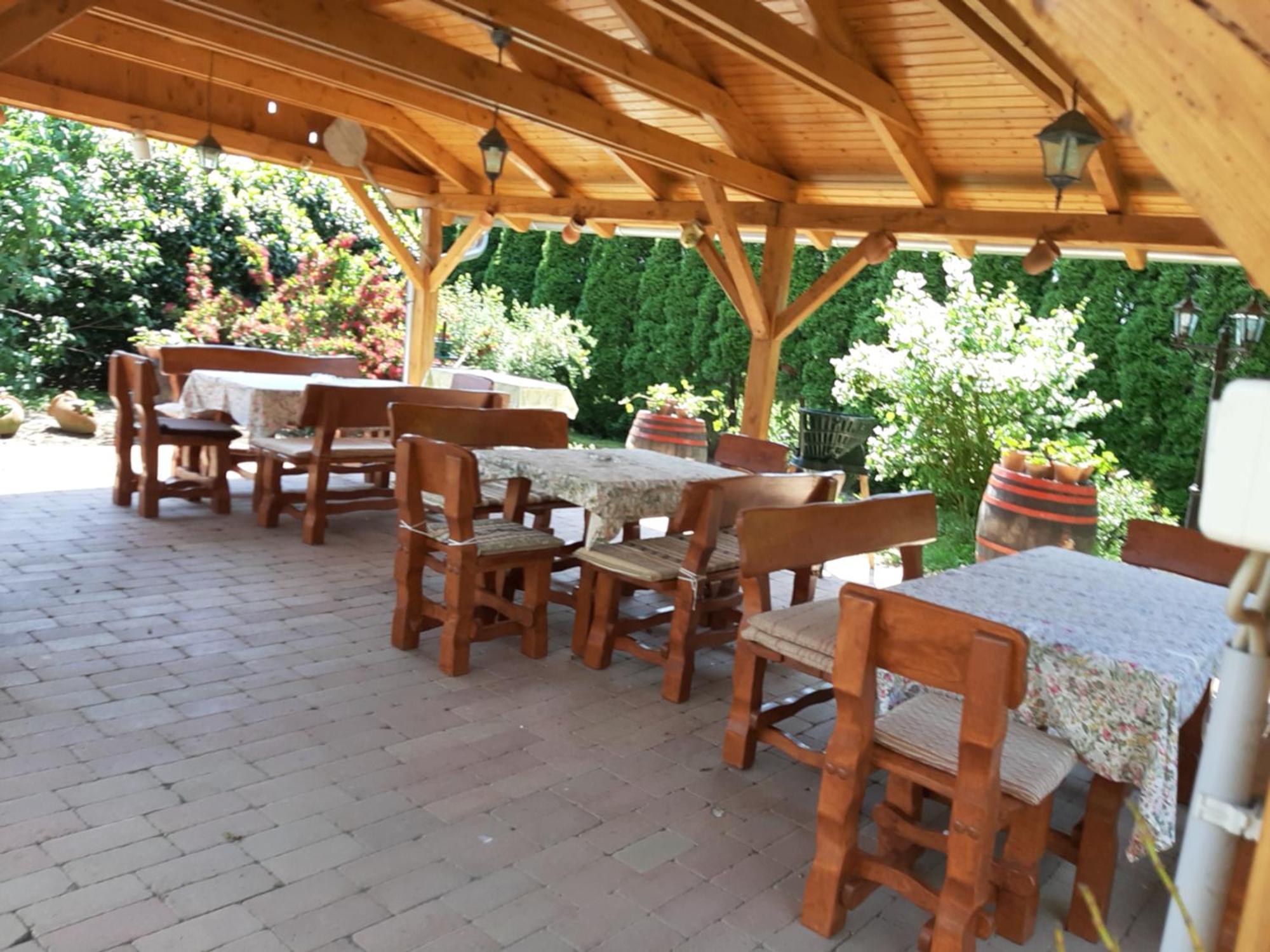 Nosztalgia Vendeghaz Hotel Zalaegerszeg Bagian luar foto