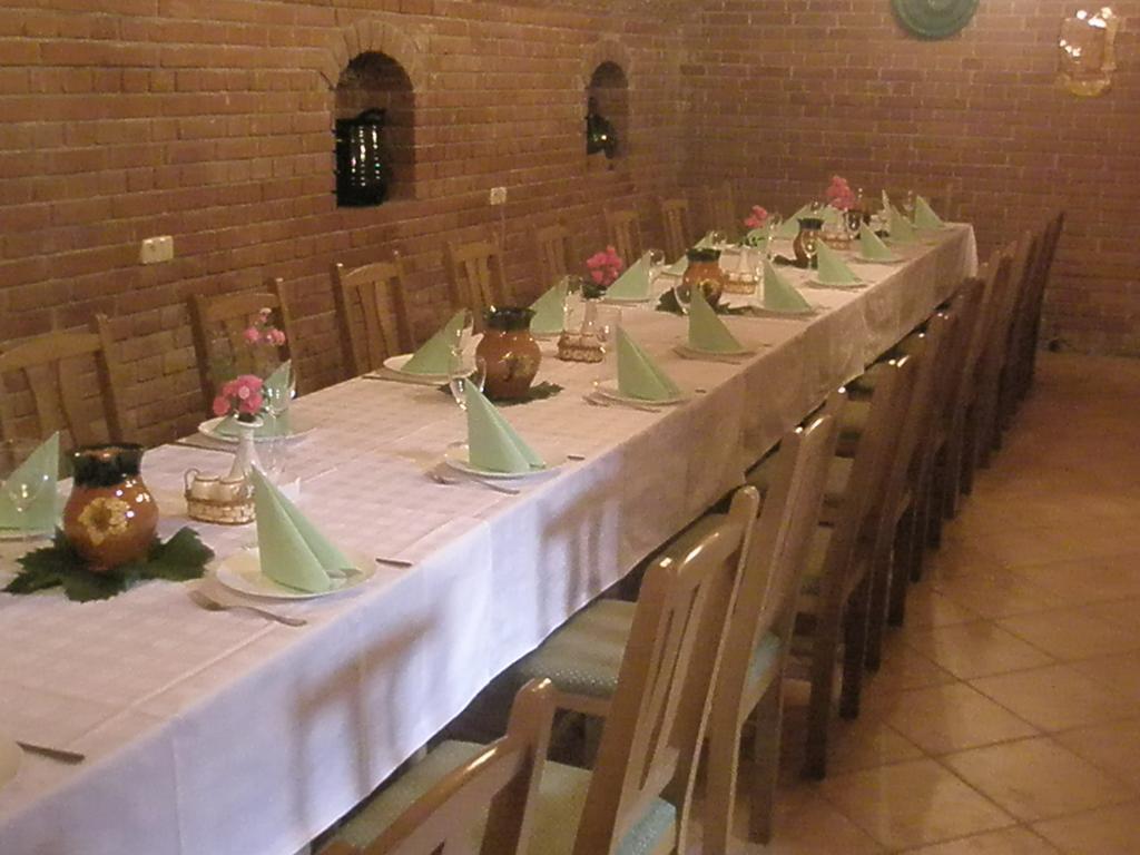Nosztalgia Vendeghaz Hotel Zalaegerszeg Bagian luar foto