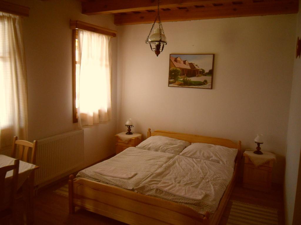 Nosztalgia Vendeghaz Hotel Zalaegerszeg Ruang foto